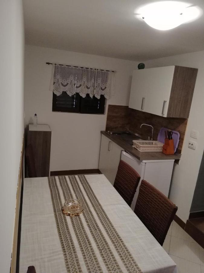 Apartman Cvita Tkon Dış mekan fotoğraf