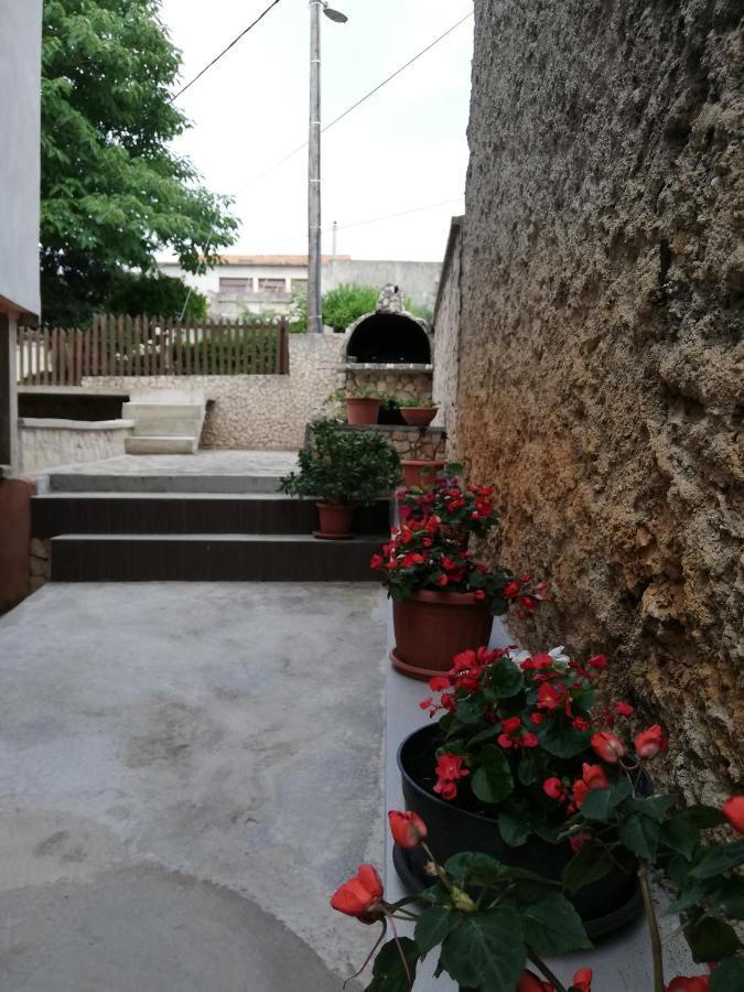 Apartman Cvita Tkon Dış mekan fotoğraf
