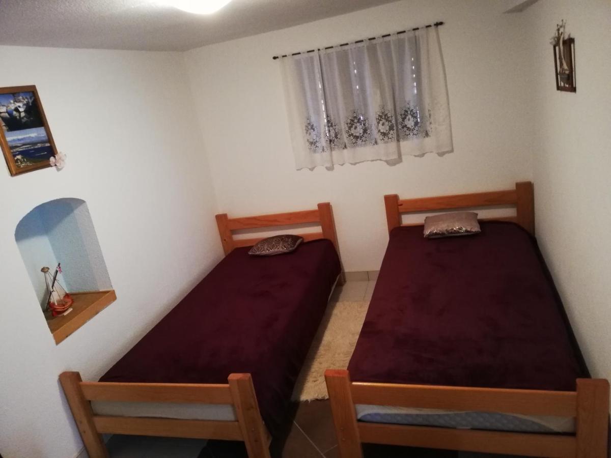 Apartman Cvita Tkon Dış mekan fotoğraf
