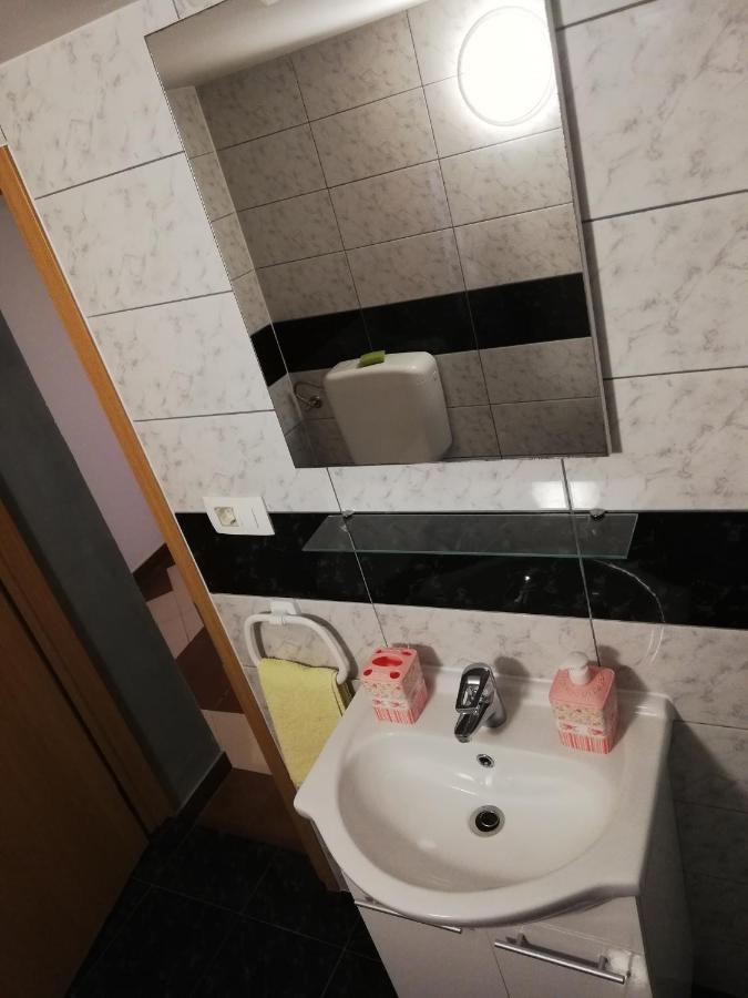 Apartman Cvita Tkon Dış mekan fotoğraf